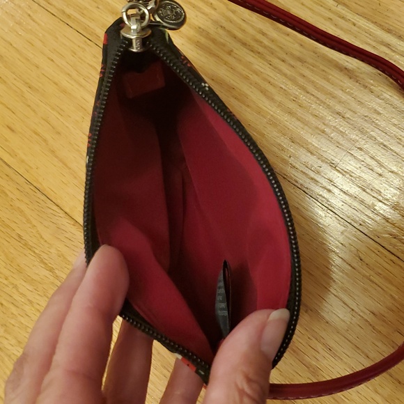 Festive Christmas Holiday Wristlet - Picture 4 of 6